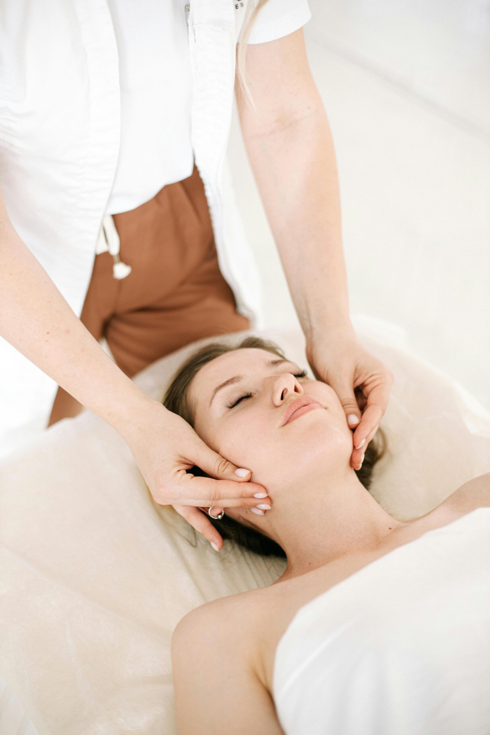 cách massage cổ vai gáy hiệu quả